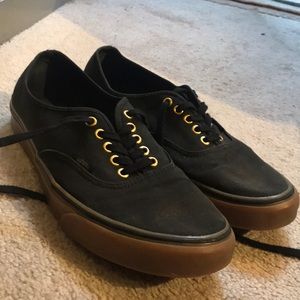 Black classic Vans with Gum bottom.